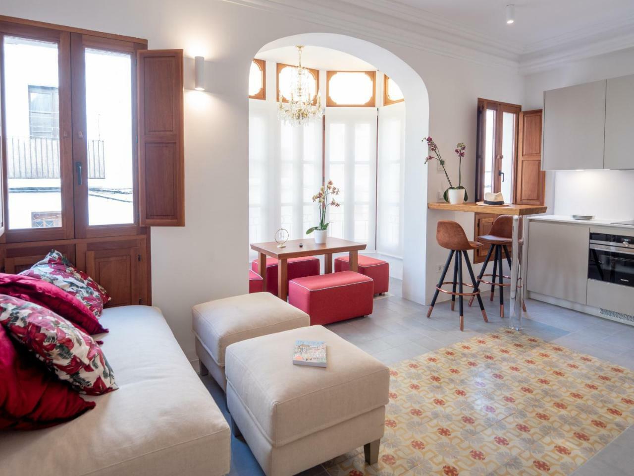 Es Palauet Brandnew One Suite Apartment In Ibiza Center Buitenkant foto